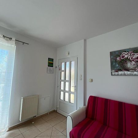 Apartments Nella Sveti Anton  Екстер'єр фото