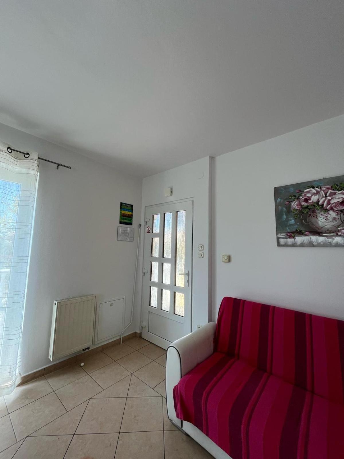 Apartments Nella Sveti Anton  Екстер'єр фото