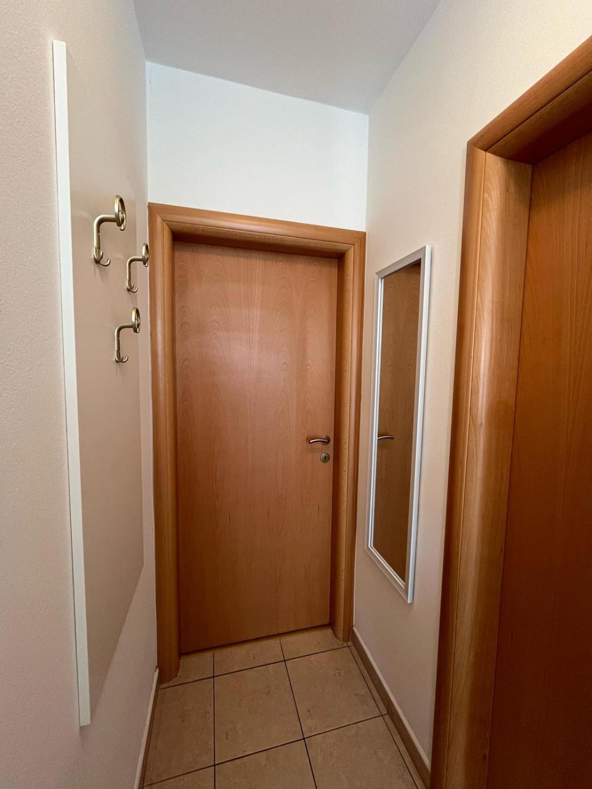 Apartments Nella Sveti Anton  Екстер'єр фото