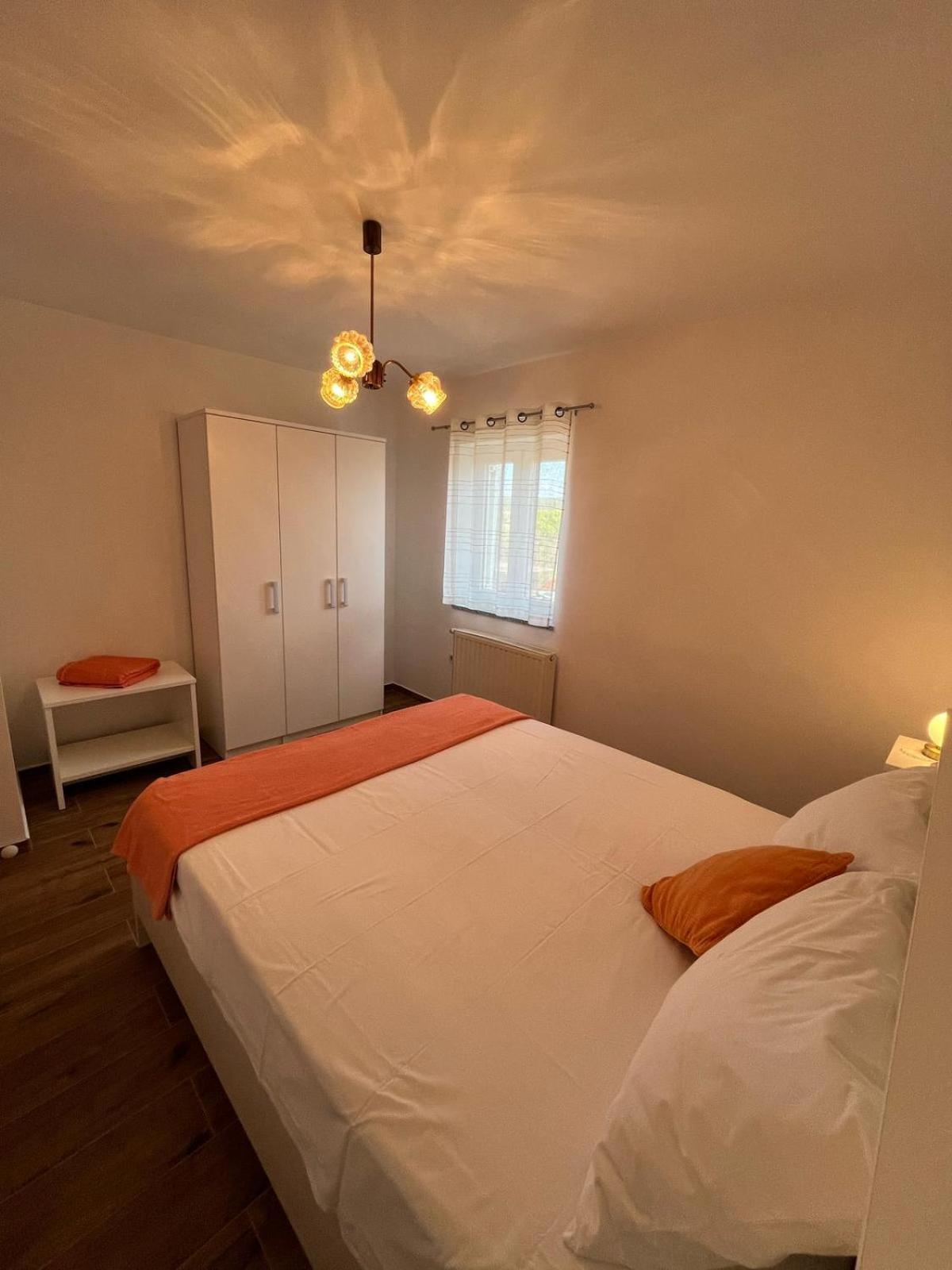 Apartments Nella Sveti Anton  Екстер'єр фото