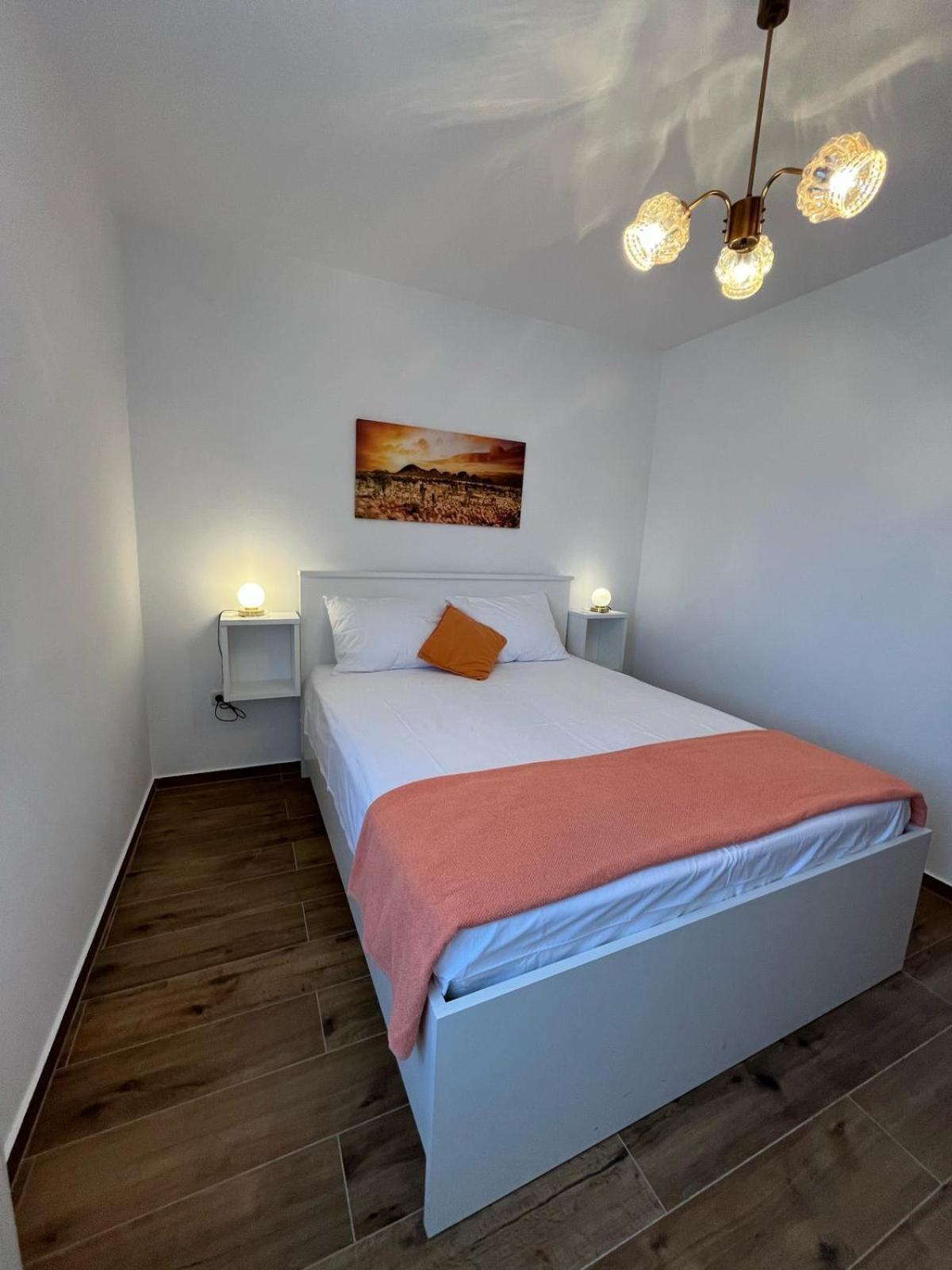 Apartments Nella Sveti Anton  Екстер'єр фото