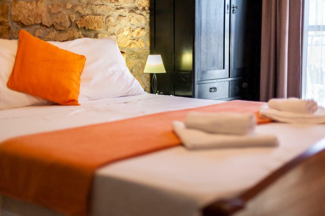 Apartments Nella Sveti Anton  Екстер'єр фото